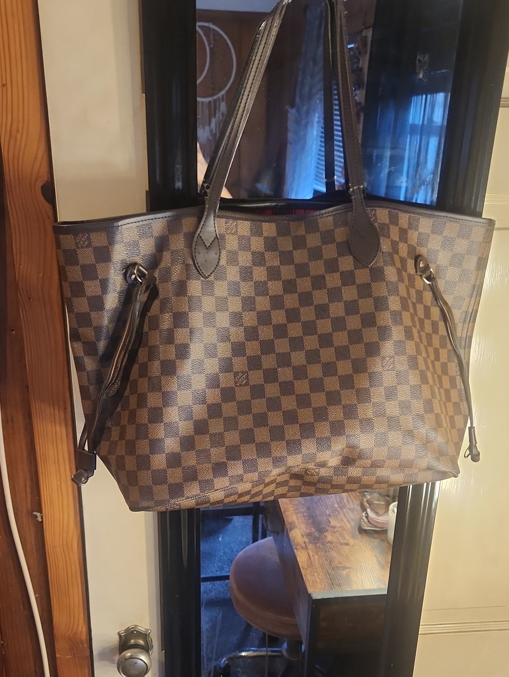 Faux LOUIS VUITTON NEVRRFULL Handbag